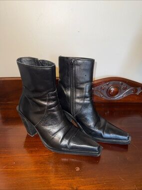 MNG Mango 39 (8) western sleek stacked block heel Black Pointed-Toe Ankle Boots